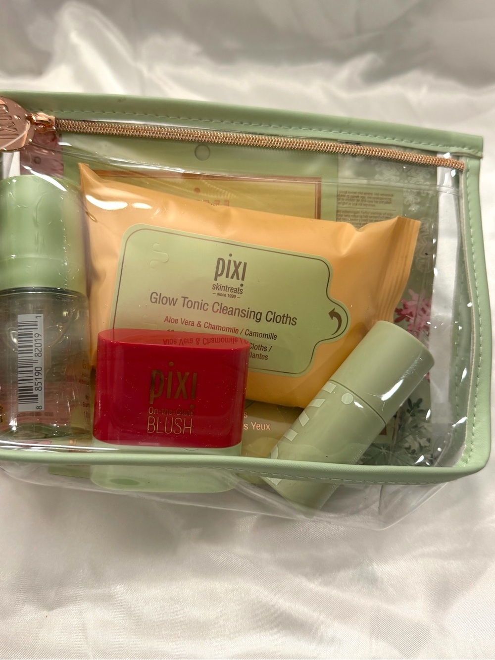 Pixi Beauty Edition Gift Set Eye Patches Glow Mist  Lip Treatment Blush  Cloths